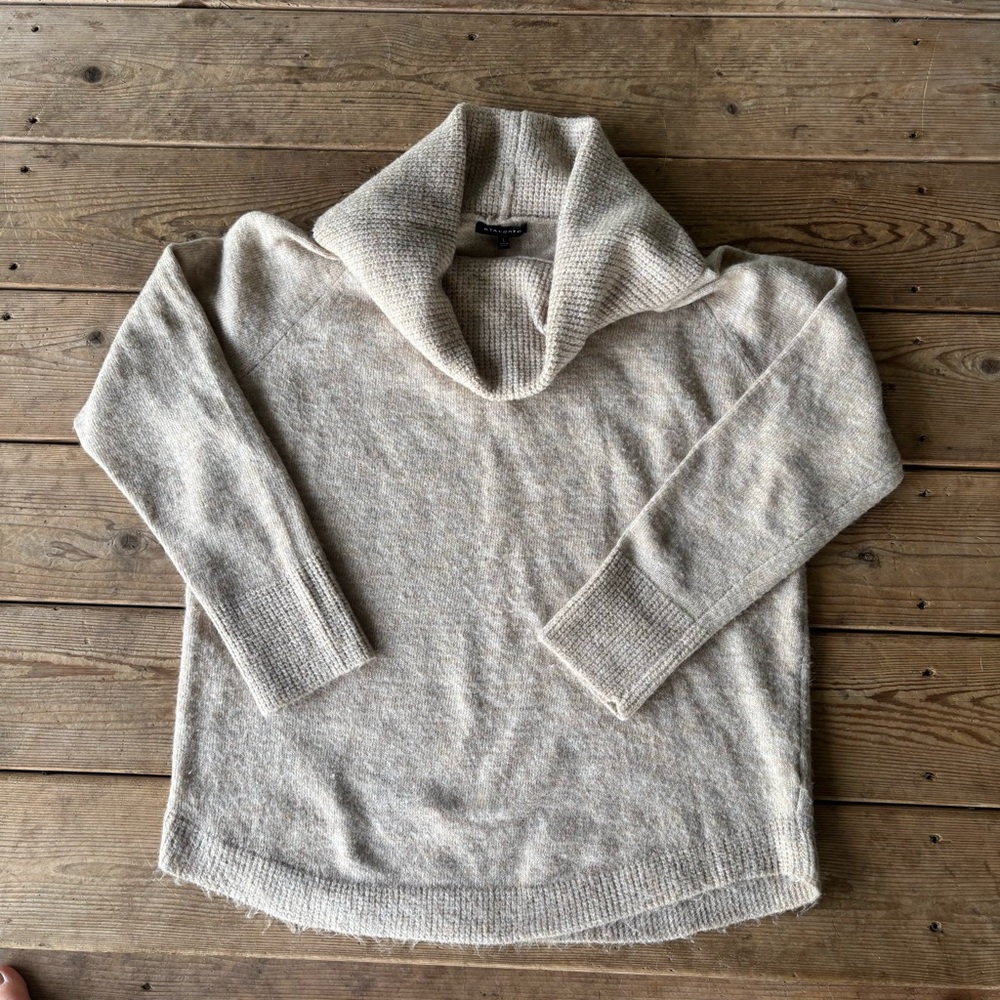 Staccato Oversized‎ Turtleneck Sweater Oatmeal | Cozy Fall